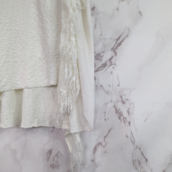 🖤 Free People white boho fringe assymetrical tank top oversized - Picture 8 of 8